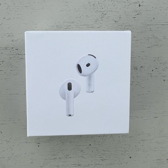 Apple AirPods with Active Noise Cancellation - White